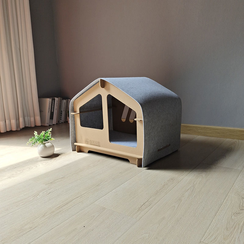 Wooden Cat House All Season Dog House