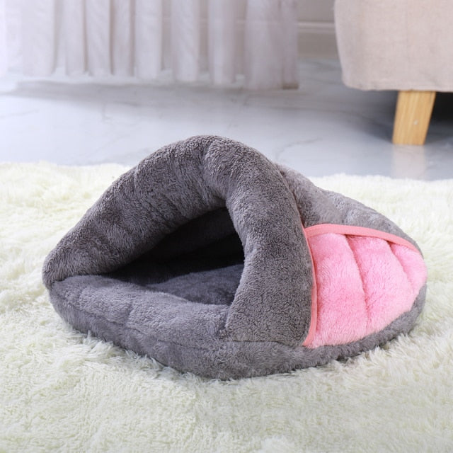 Warm House Winter Dog Cushion bed