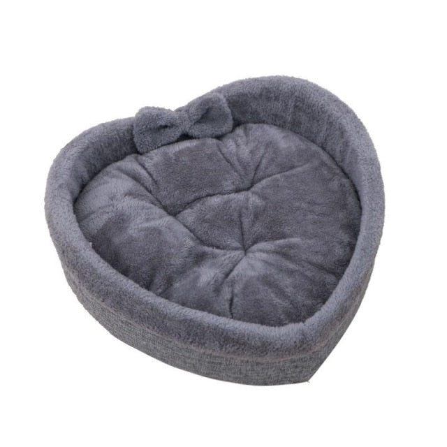 Fluffy Heart-shaped Pet Bed Velvet Soft Sleeping Beds