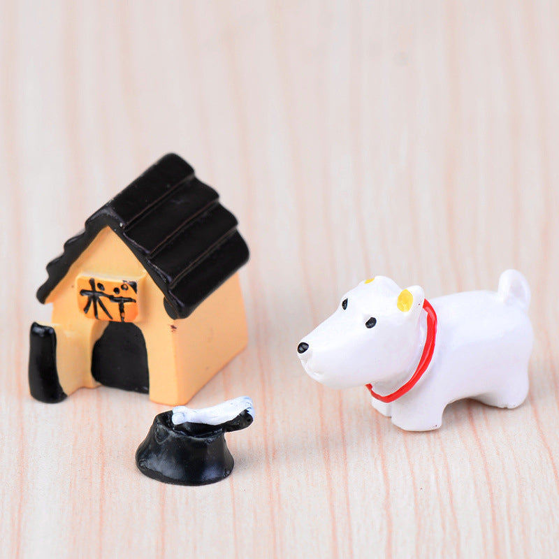 Cute Resin Dog Model House Garden
