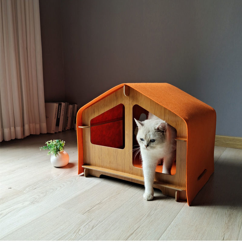 Wooden Cat House All Season Dog House
