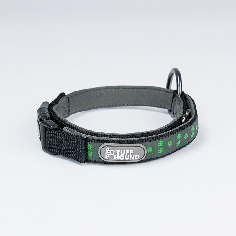 Holographic reflective dog leash