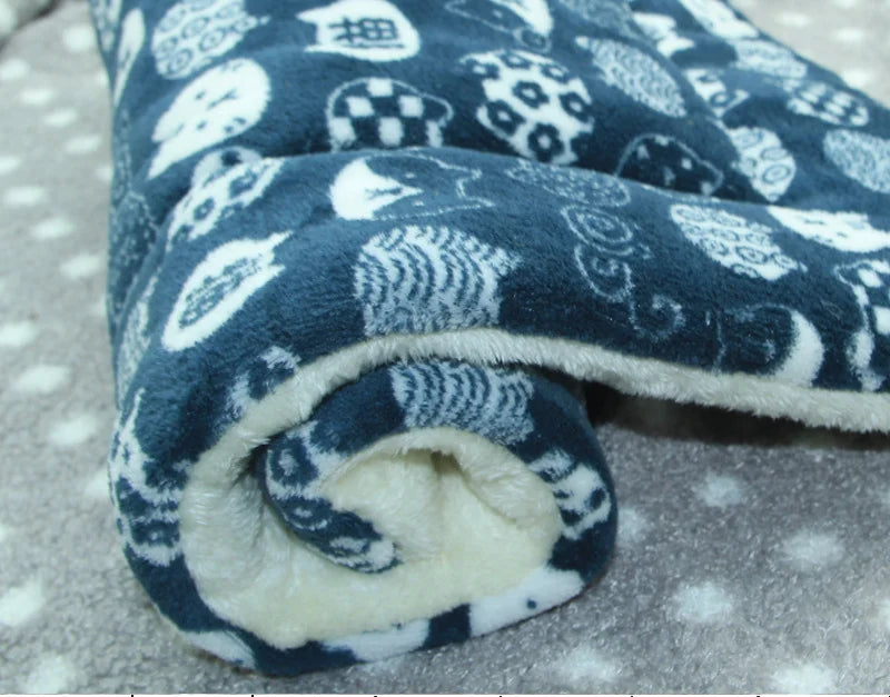 Flannel Pet Mat Dog Bed Cat Bed Thicken Sleeping Mat Dog Blanket