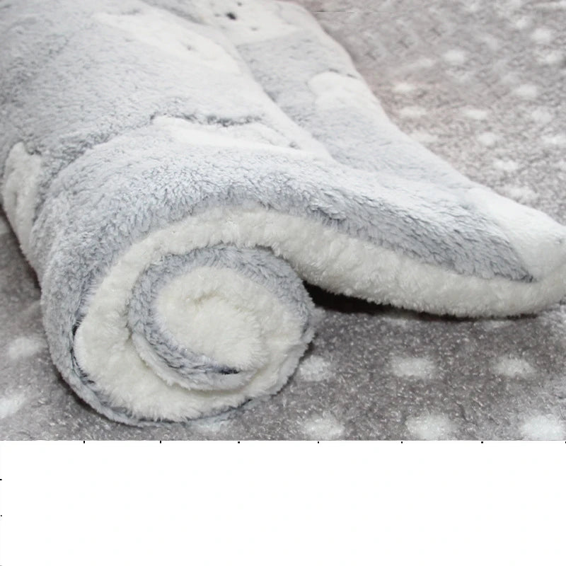 Flannel Pet Mat Dog Bed Cat Bed Thicken Sleeping Mat Dog Blanket