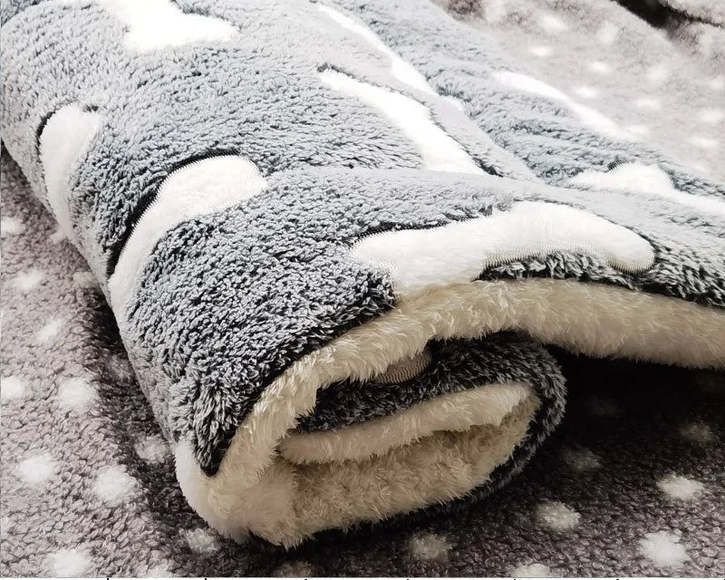 Flannel Pet Mat Dog Bed Cat Bed Thicken Sleeping Mat Dog Blanket