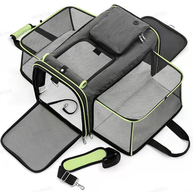 Portable Large Capacity Portable Pet Bag Breathable And Expandable